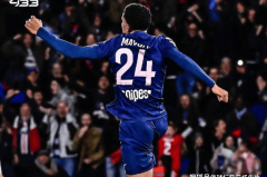 法甲巅峰对决：巴黎3-3险平斯特拉斯堡，榜首之争悬念再起