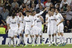 西甲升班马硬刚银河战舰！奥维耶多主场死守，皇马锋线能否撕破铁桶阵？