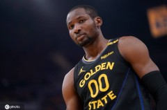 太阳国王都承诺库明加先发+球员选项 勇士无法承诺