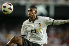 英超夏窗重大！阿森纳2000万锁西甲防守王，切尔西定18岁进球机器