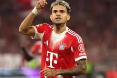 拜仁新援路易斯迪亚斯德甲首秀独造3球 创纪录领衔6-0大胜