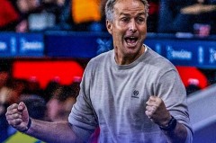 尴尬！滕哈赫执教勒沃库森未果，尤尔曼德率队3胜1平稳坐德甲榜首