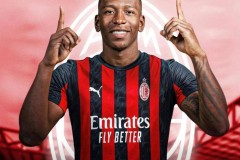 意甲转会大地震！穆帅欲签恰20米兰马竞补强埃基蒂克签约6年