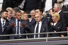 电讯报：刘易斯家族将现场看西汉姆vs热刺 新管理层剑指重大奖杯